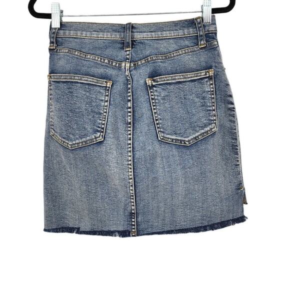 Aritzia Wilfred Free Medium Wash Raw Step Hem Denim Jean Skirt Size 2 - Picture 2 of 6